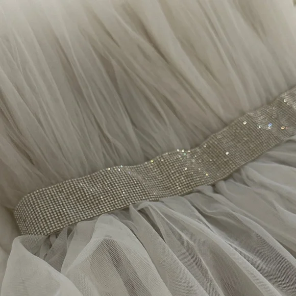 Bronx and Banco White Strapless Wedding Dress - Picture 9 of 10